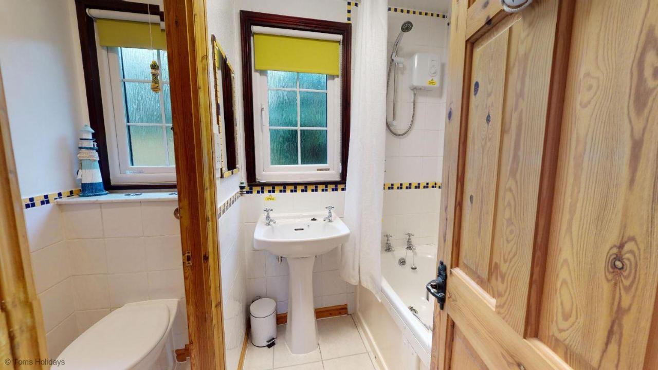 01 Tudor Court, Tolroy Manor Hayle Extérieur photo